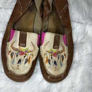 Ariat Brown and Pink Flats with Bull Skull Design